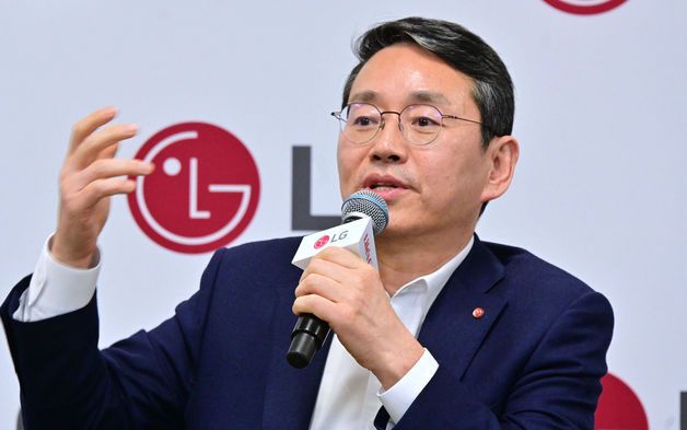 '4Q 어닝쇼크' LG전자 조주완 CEO "상고하저 반드시 평탄화"