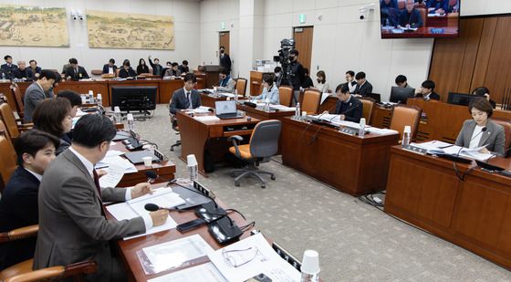 사립대학의 위기대응 및 구조개선에 관한 법률안 공청회 개최한 교육위