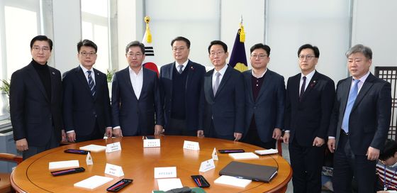 국회·정부, '국정협의체' 실무협의 돌입