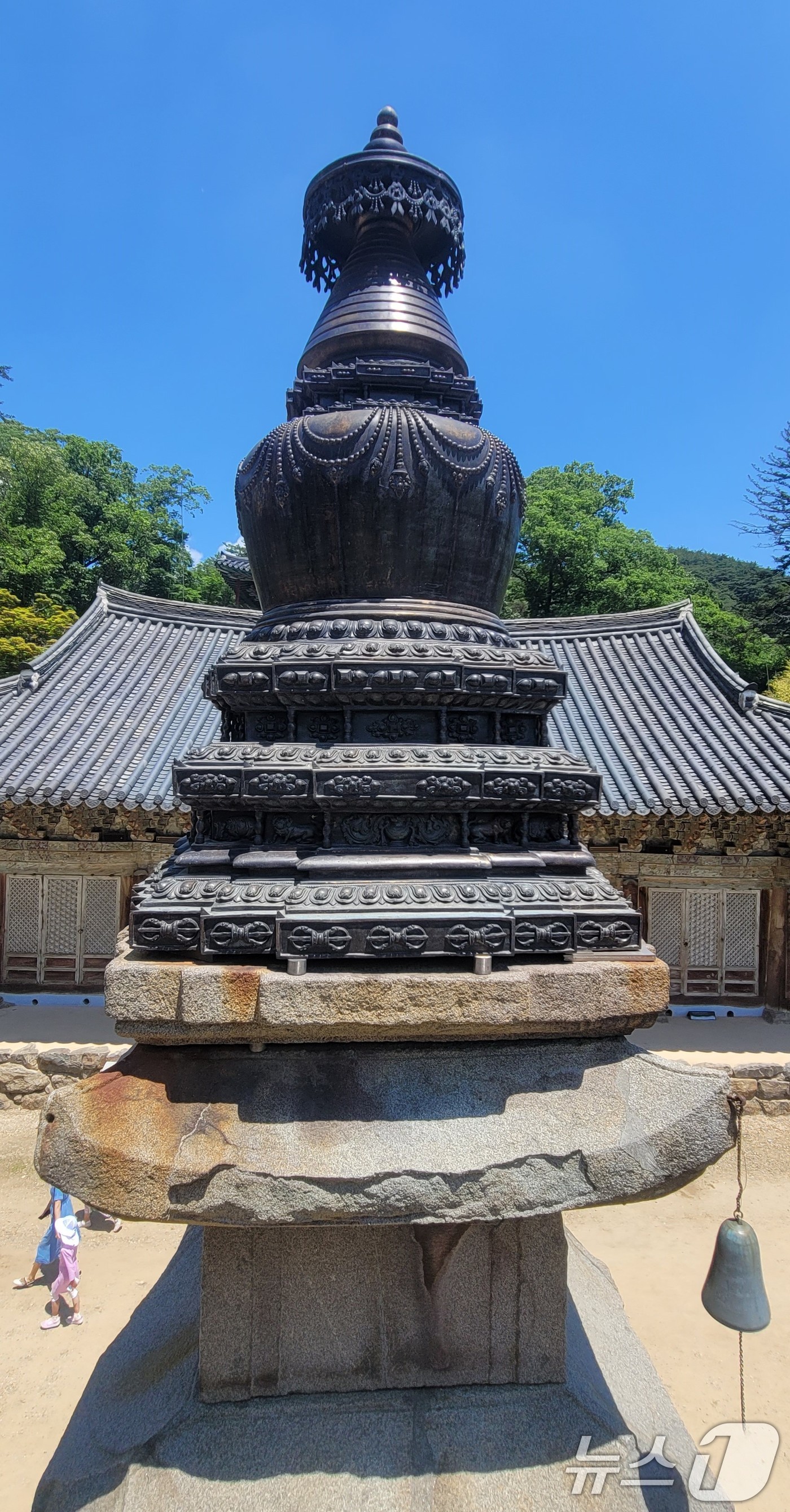 (서울=뉴스1) = 국가유산청은 충남 공주 마곡사에 있는 '공주 마곡사 오층석탑'(公州 麻谷寺 五層石塔)을 국가지정문화유산 국보로 지정했다고 9일 밝혔다.마곡사 오층석탑은 고려후기 …