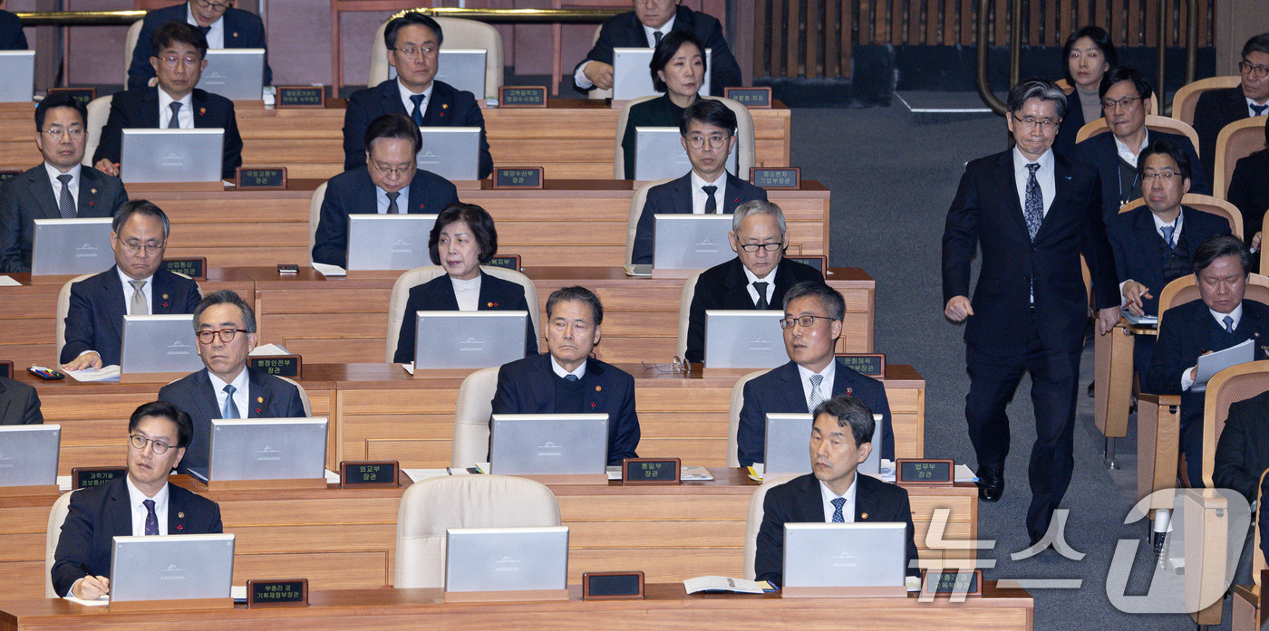 (서울=뉴스1) 이재명 기자 = 오동운 고위공직자범죄수사처(공수처) 처장이 9일 오후 서울 여의도 국회에서 열린 제420회국회(임시회) 제5차 본회의에서 한정애 더불어민주당 의원의 …