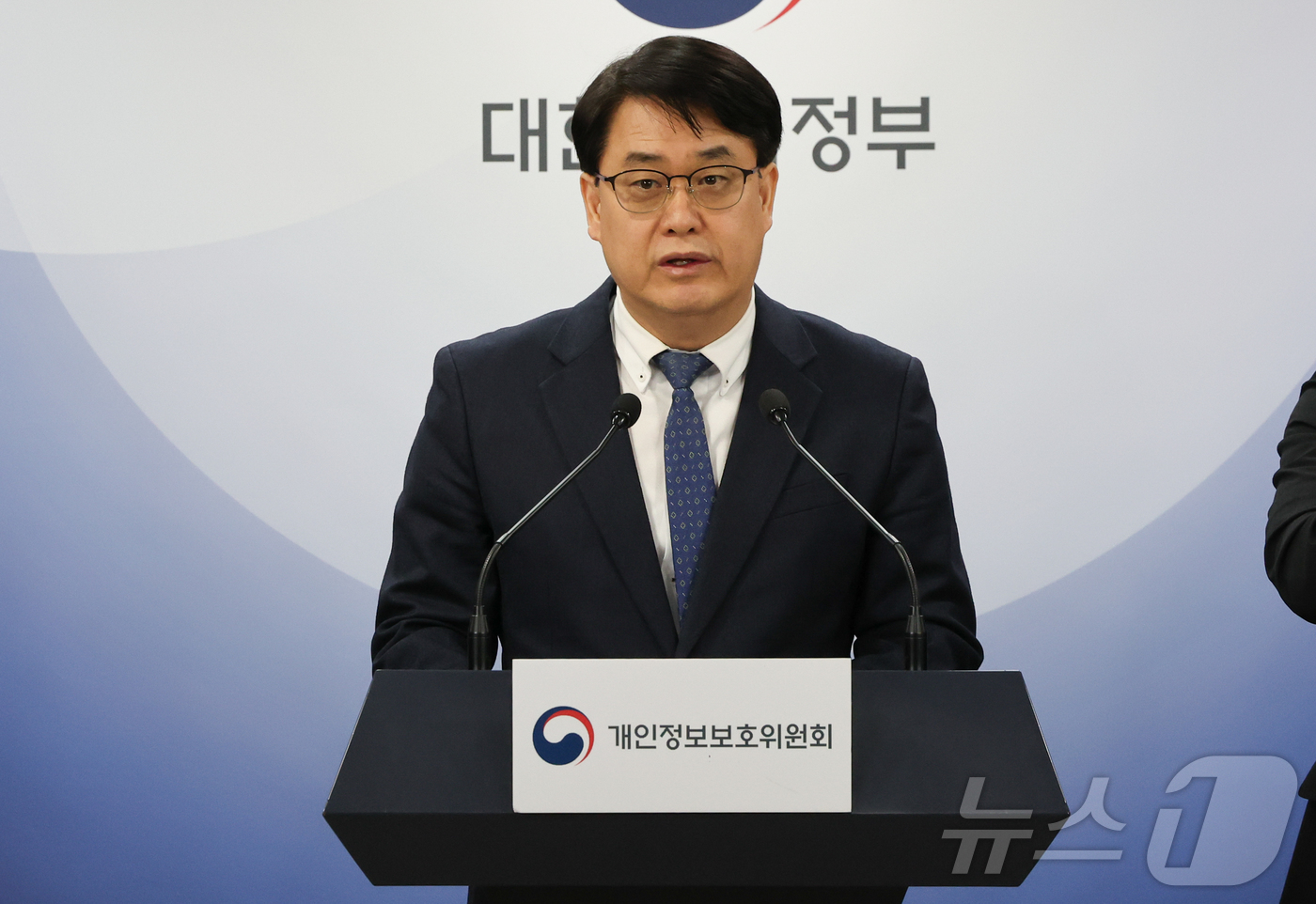 (서울=뉴스1) 허경 기자 = 이정렬 개인정보보호위원회 사무처장이 지난 9일 서울 종로구 정부서울청사에서 25년 개인정보위 주요업무 추진계획 사전브리핑을 하고 있다. 2025.1. …