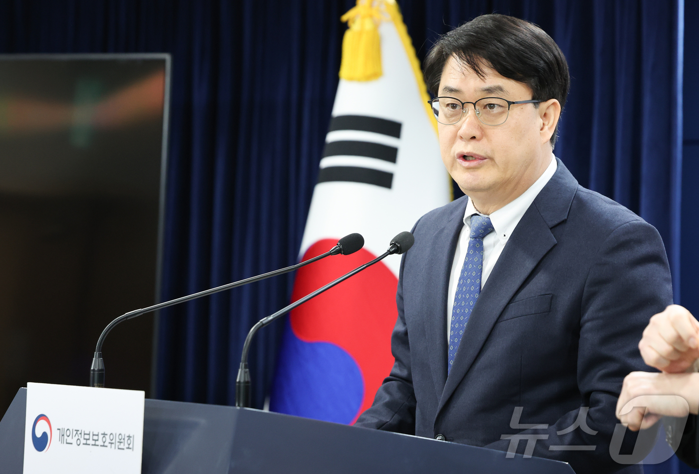 (서울=뉴스1) 허경 기자 = 이정렬 개인정보보호위원회 사무처장이 지난 9일 서울 종로구 정부서울청사에서 25년 개인정보위 주요업무 추진계획 사전브리핑을 하고 있다. 2025.1. …