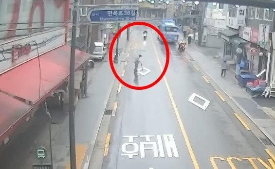 본문 이미지 - ('한문철TV' 갈무리)