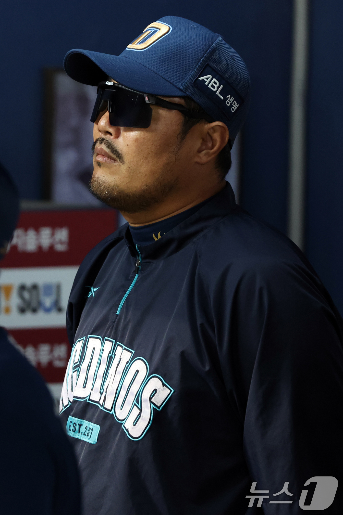 (서울=뉴스1) 황기선 기자 = 1일 오후 서울 송파구 잠실야구장에서 열린 프로야구 2025 신한 SOL 뱅크 KBO 리그 NC 다이노스와 LG 트윈스의 경기에서 NC 이호준 감독 …