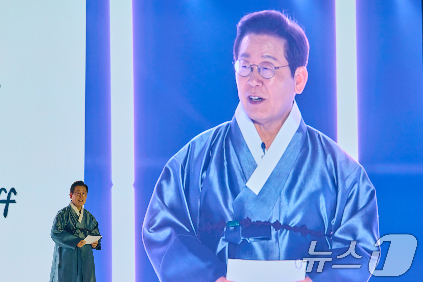 (서울=뉴스1) 허경 기자 = 이재명 대통령이 1일 경기 고양시 킨텍스에서 열린 대중문화교류위원회 출범식에서 축사를 하고 있다. (대통령실 제공. 재판매 및 DB 금지) 2025. …