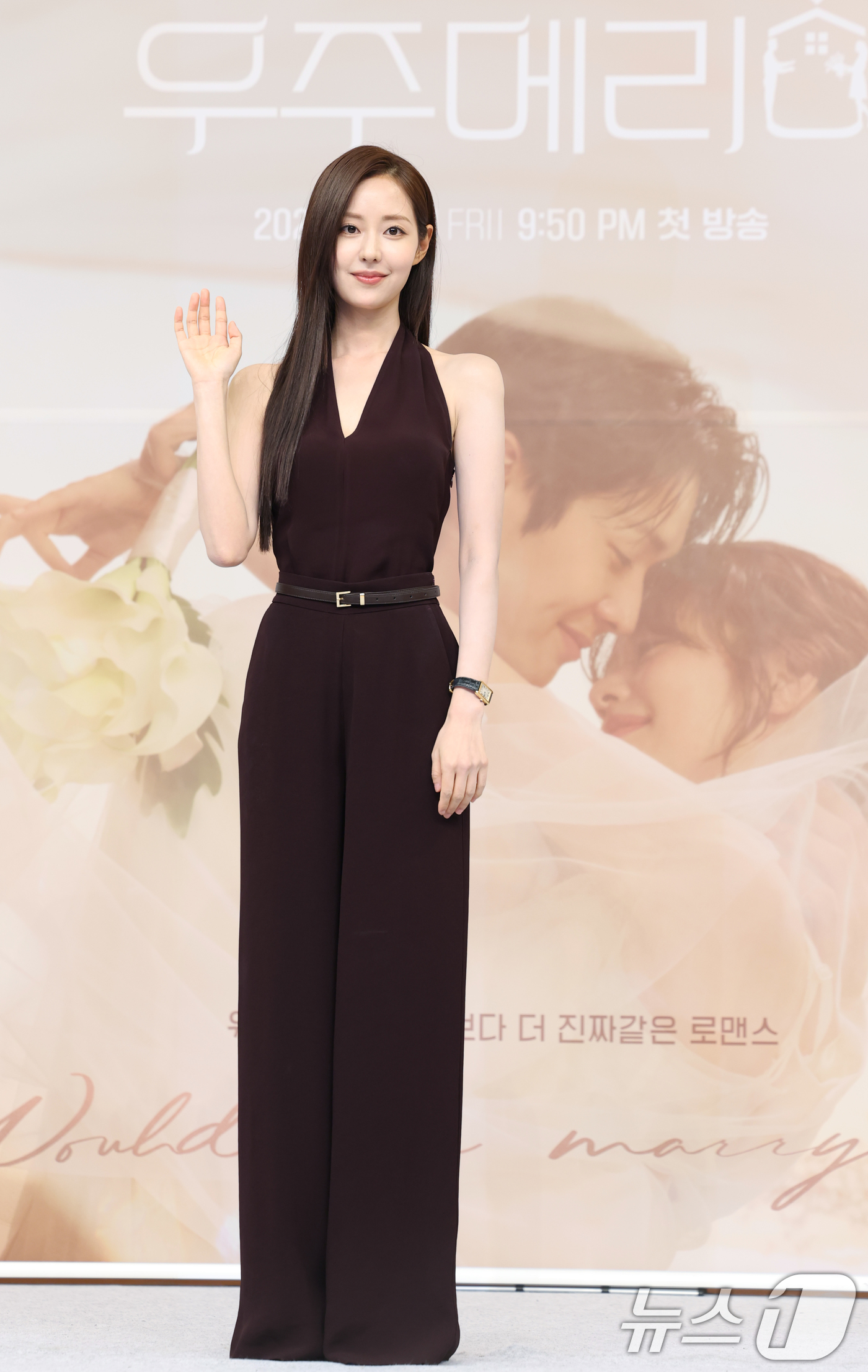 (서울=뉴스1) 권현진 기자 = 배우 신슬기가 10일 서울 양천구 목동 SBS에서 열린 금토 드라마 ‘우주메리미’의 제작발표회에 참석해 포즈를 취하고 있다.‘우주메리미’는 최고급 …