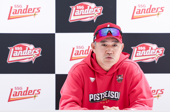 이숭용 SSG 감독 "시범경기 홈런왕 고명준 기대…'30홈런' 내기"