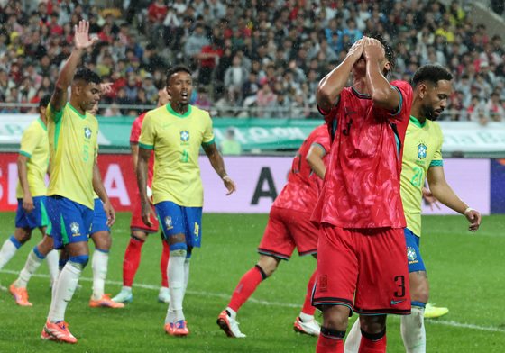 홍명보호에 내려진 미션…대표팀 향한 팬들의 신뢰·지지 회복하라