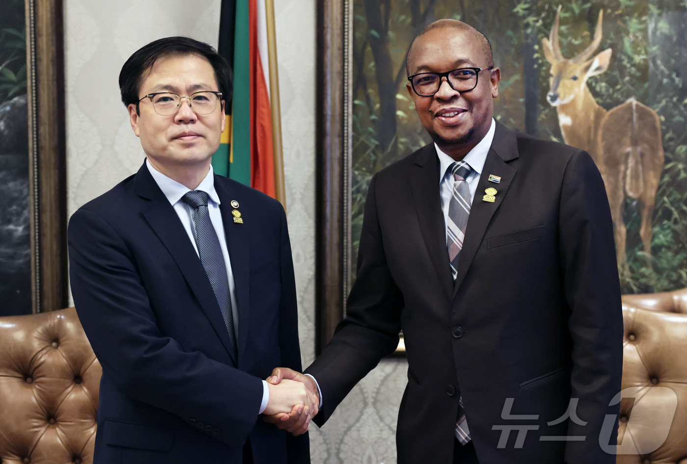 (서울=뉴스1) 김진환 기자 = 여한구 산업통상부 통상교섭본부장이 9일(현지시간) 남아프리카공화국 그케베르하 보드워크호텔에서 열린 '2025 G20 무역투자 장관회의'에서 파크스 …