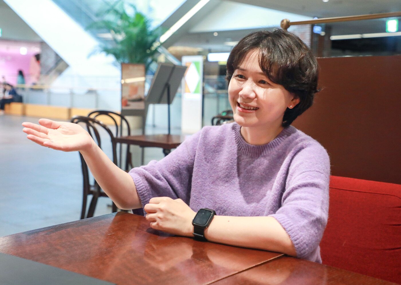 본문 이미지 - 지난 2일 현대백화점 판교점에서 황새롬 현대백화점 CX기획팀장이 뉴스1과 인터뷰를 하고 있다&#40;현대백화점 제공&#41;.