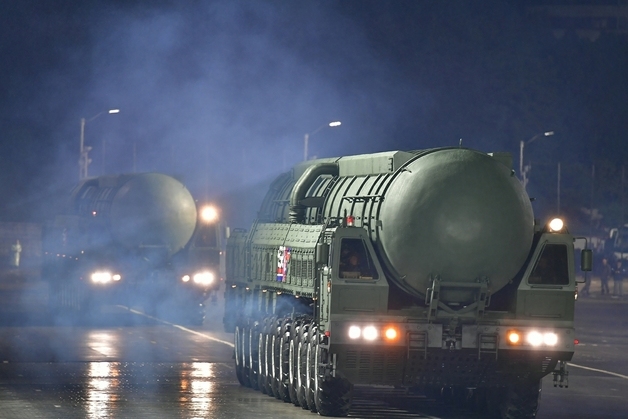 "북한, 2030년대까지 소형·경량화 이뤄진 '화성-21형' 확보 시도할 듯"