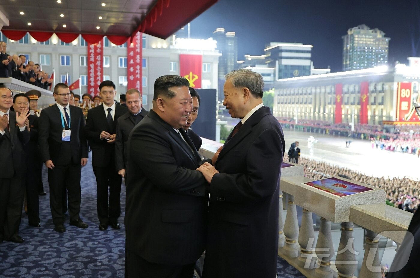 [The Rodong Sinmun, the official newspaper of North Korea&#39;s Workers&#39; Party, reported on October 11 that a grand military parade celebrating the 80th anniversary of the party&#39;s founding was held the previous day at Kim Il Sung Square. The new intercontinental ballistic missile &#40;ICBM&#41;, the Hwasong-20, was unveiled for the first time that day / Rodong Sinmun]