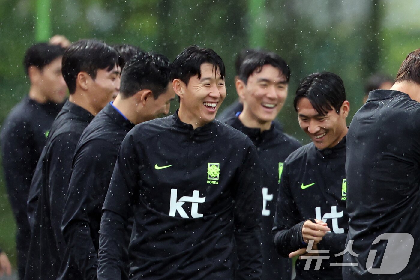 본문 이미지 - 홍명보 감독의 최대 관심사는 내년 6월, 선수들이 최상의 컨디션을 유지할 수 있느냐다.  ⓒ News1 황기선 기자