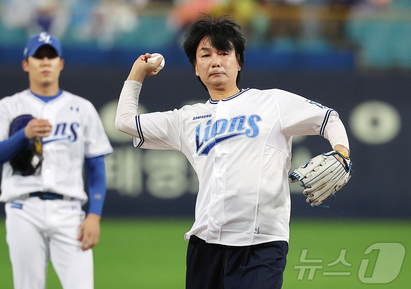 (대구=뉴스1) 김진환 기자 = 13일 오후 대구 삼성라이온즈파크에서 열린 프로야구 2025 신한 SOL뱅크 KBO 준플레이오프 3차전 SSG 랜더스와 삼성 라이온즈의 경기를 앞두 …