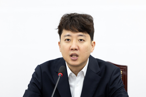 이준석 "이재명·정청래, 누가 자기 명의로 사고칠지 주도권 싸움"