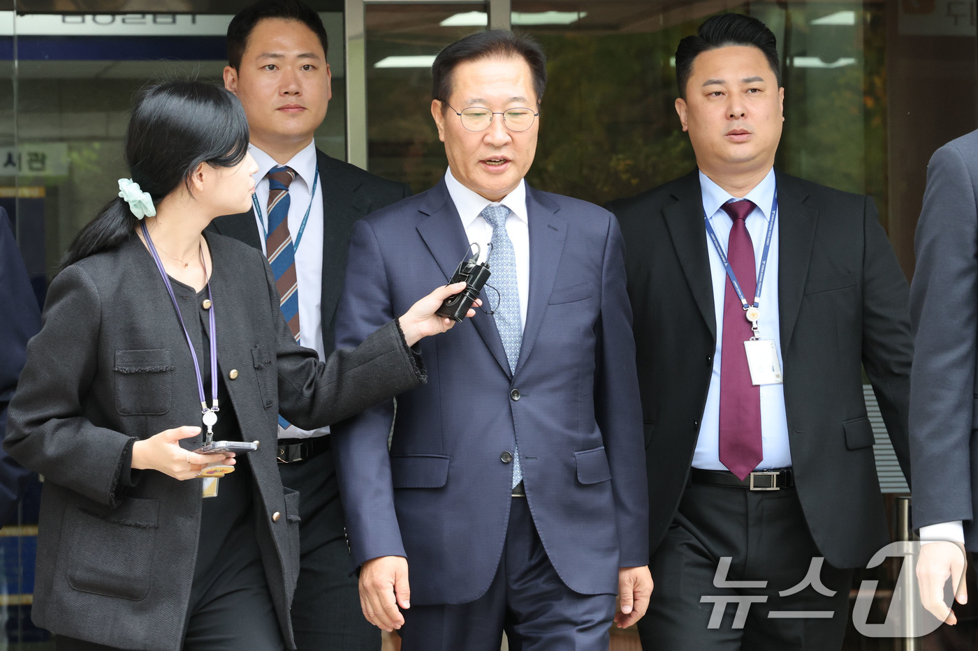 (서울=뉴스1) 이광호 기자 = 윤석열 전 대통령의 비상 계엄 선포에 가담한 혐의를 받는 박성재 전 법무부장관이 14일 오후 서울 서초구 서울중앙지방법원에서 구속 전 피의자심문(영 …