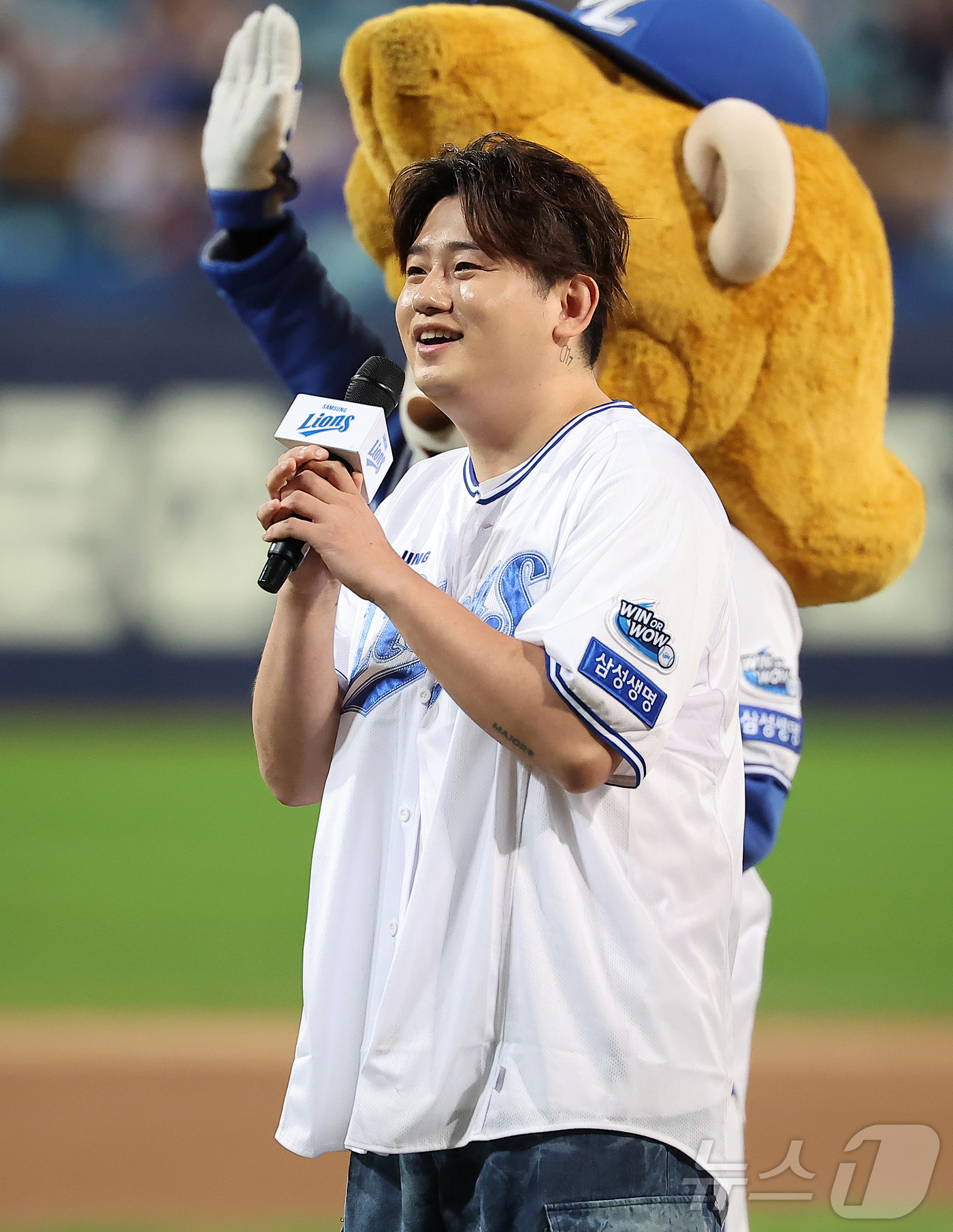 (대구=뉴스1) 김진환 기자 = 14일 오후 대구 삼성라이온즈파크에서 열린 프로야구 2025 신한 SOL뱅크 KBO 준플레이오프 4차전 SSG 랜더스와 삼성 라이온즈의 경기를 앞두 …