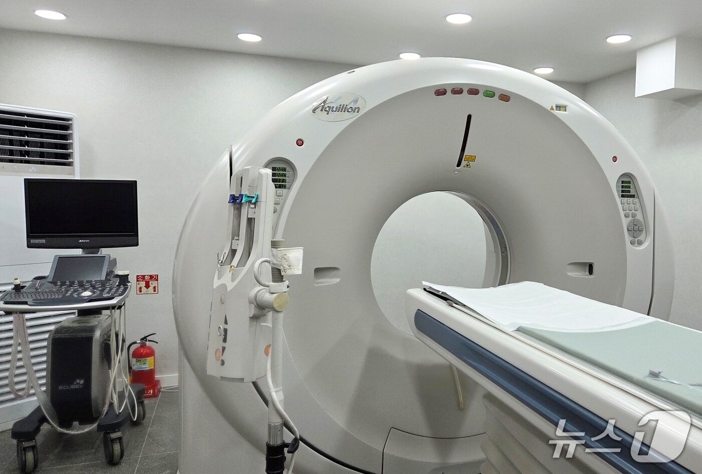 본문 이미지 - 연수동물메디컬센터에 설치된 CT ⓒ 뉴스1