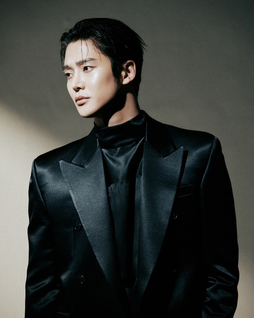 본문 이미지 - 디즈니+ 탁류 배우 로운 / 월트 디즈니 컴퍼니 코리아