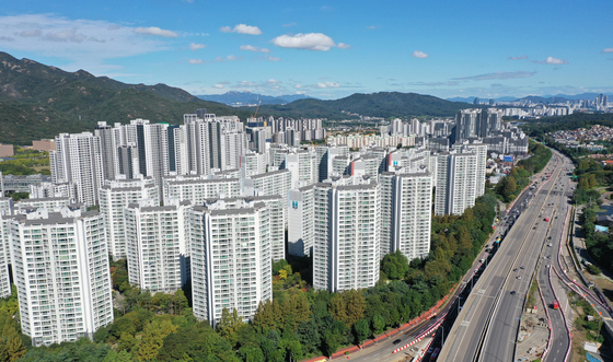 "경기도도 더는 전세 피난처 아냐"…월세 거래, 전세 추월했다