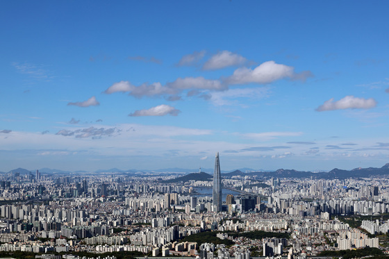 [오늘의 날씨] 경기(13일, 목)…"수능날 맑은 날씨…일교차 커"
