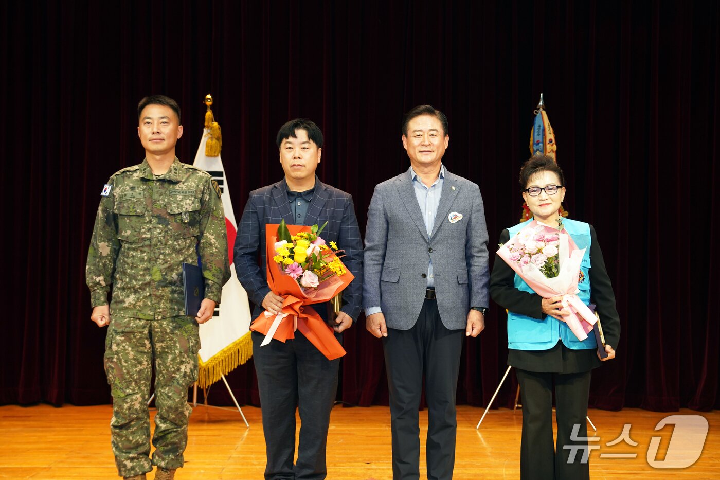 본문 이미지 - 제73주년 재향군인의 날 기념행사.&#40;홍천군 제공. 재판매 및 DB금지&#41;/뉴스1