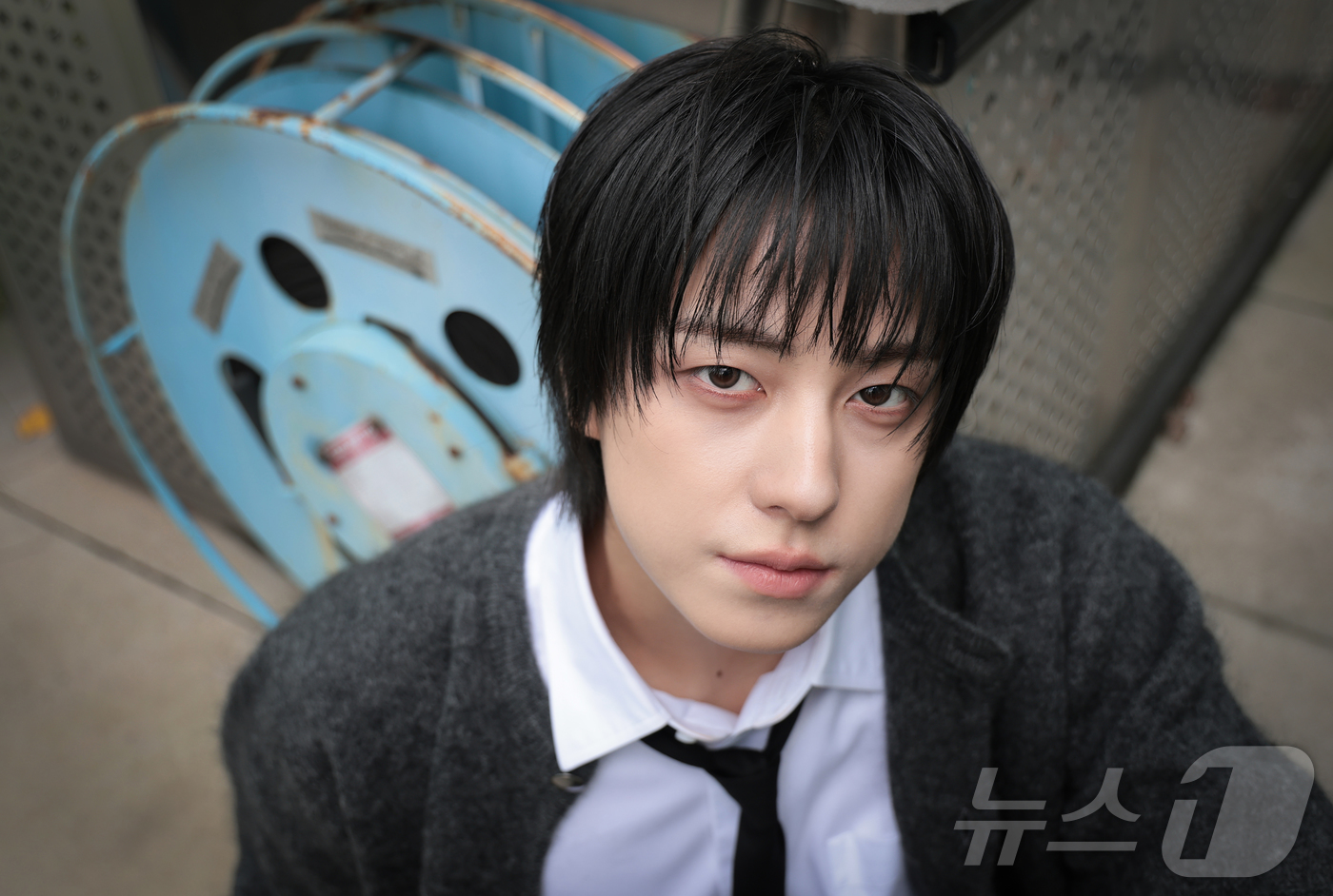 (서울=뉴스1) 권현진 기자 = 앤팀 타키가 서울 용산구 하이브 사옥에서 열린 ‘물 건너온 아이돌’ 인터뷰에 앞서 포즈를 취하고 있다.앤팀(&TEAM) 은 하이브 최초의 해외법인 …