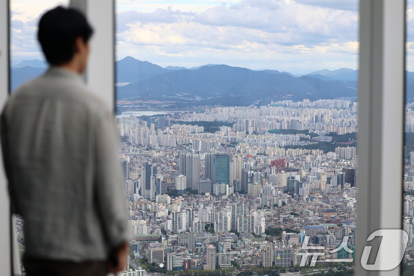본문 이미지 - 서울 송파구  아파트 단지. 2025.10.15/뉴스1 ⓒ News1 황기선 기자