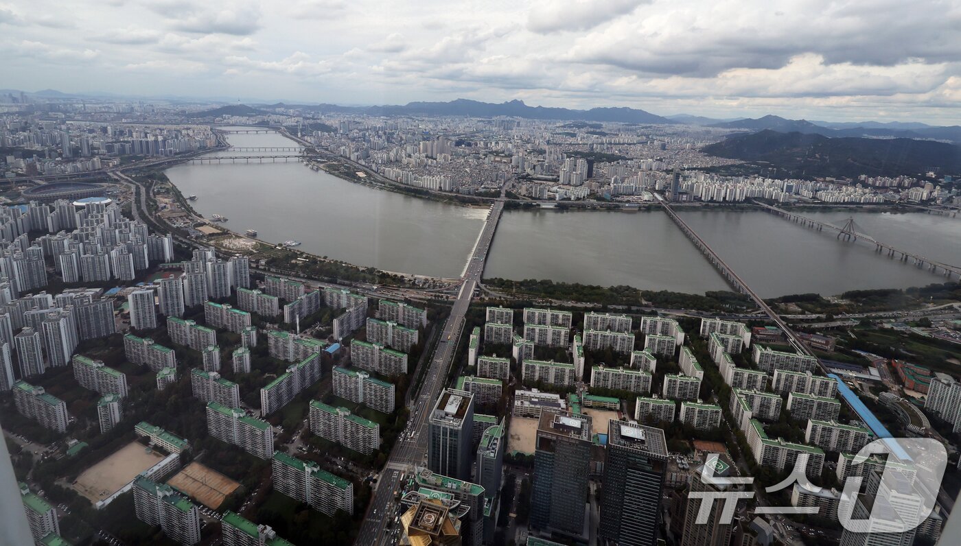 본문 이미지 - 서울 아파트 단지 모습.(자료사진) ⓒ 뉴스1 황기선 기자
