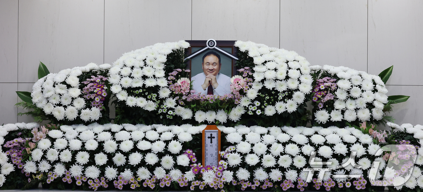 (대전=뉴스1) 김기태 기자 = 5선 국회의원을 지낸 이상민 국민의힘 대전시당위원장이 15일 별세했다. 을지대병원 장례식장에 이상민 위원장의 빈소가 마련돼 있다.  2025.10. …