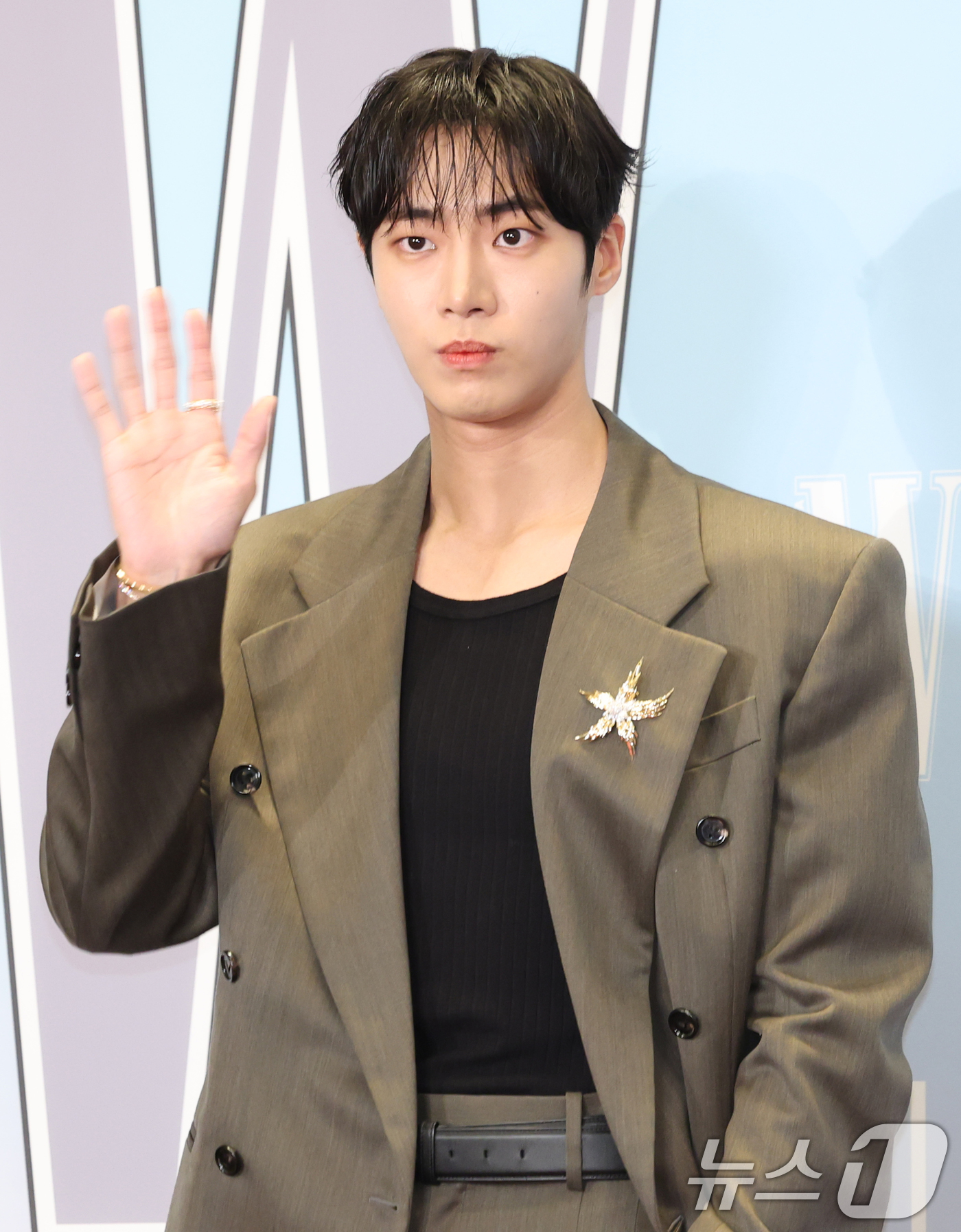 (서울=뉴스1) 권현진 기자 = 배우 추영우가 15일 서울 종로구 포시즌스 호텔에서 열린 ‘제20회 유방암 인식 향상 캠페인 자선 행사’에서 포즈를 취하고 있다.  2025.10. …