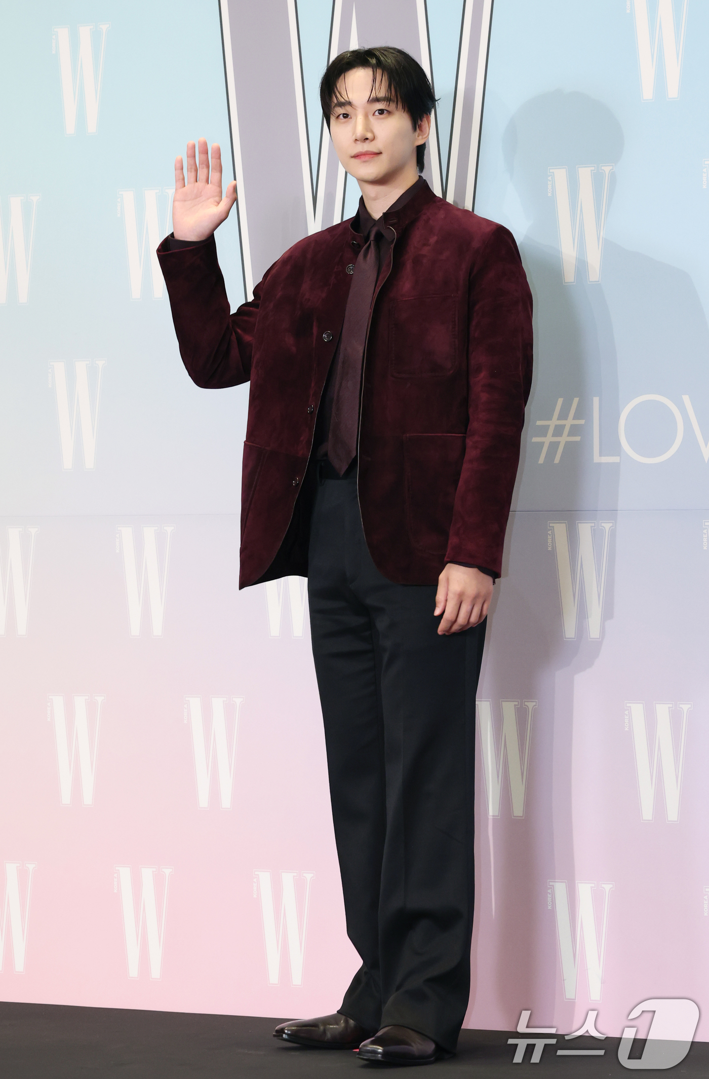 (서울=뉴스1) 권현진 기자 = 배우 이준호가 15일 서울 종로구 포시즌스 호텔에서 열린 ‘제20회 유방암 인식 향상 캠페인 자선 행사’에 참석하고 있다. 2025.10.15/뉴스 …