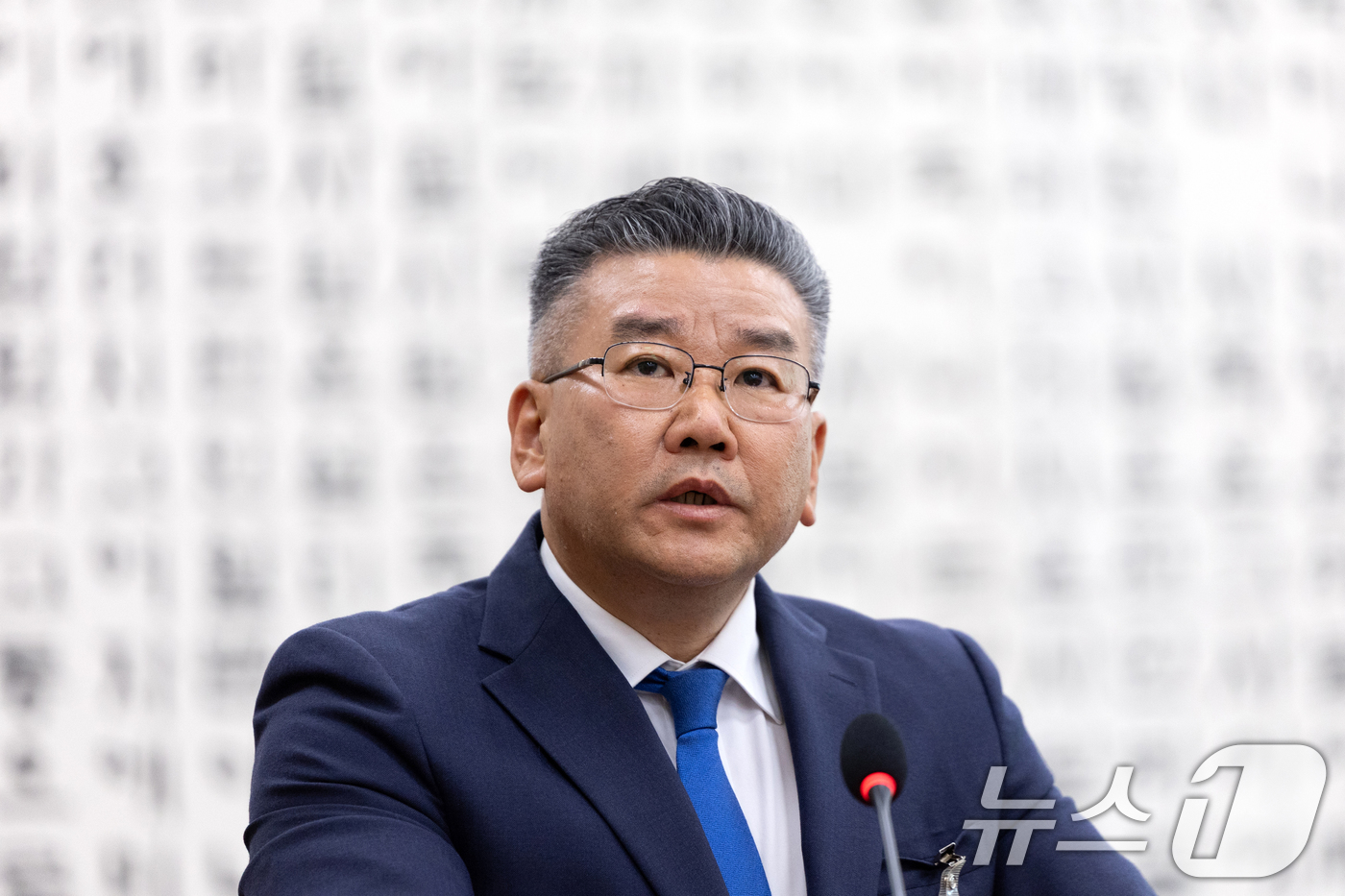 (서울=뉴스1) 이승배 기자 = 16일 서울 여의도 국회에서 열린 법제사법위원회 감사원 등에 대한 국정감사에 출석한 유병호 감사원 감사위원이 의원 질의에 답변하고 있다. 2025. …