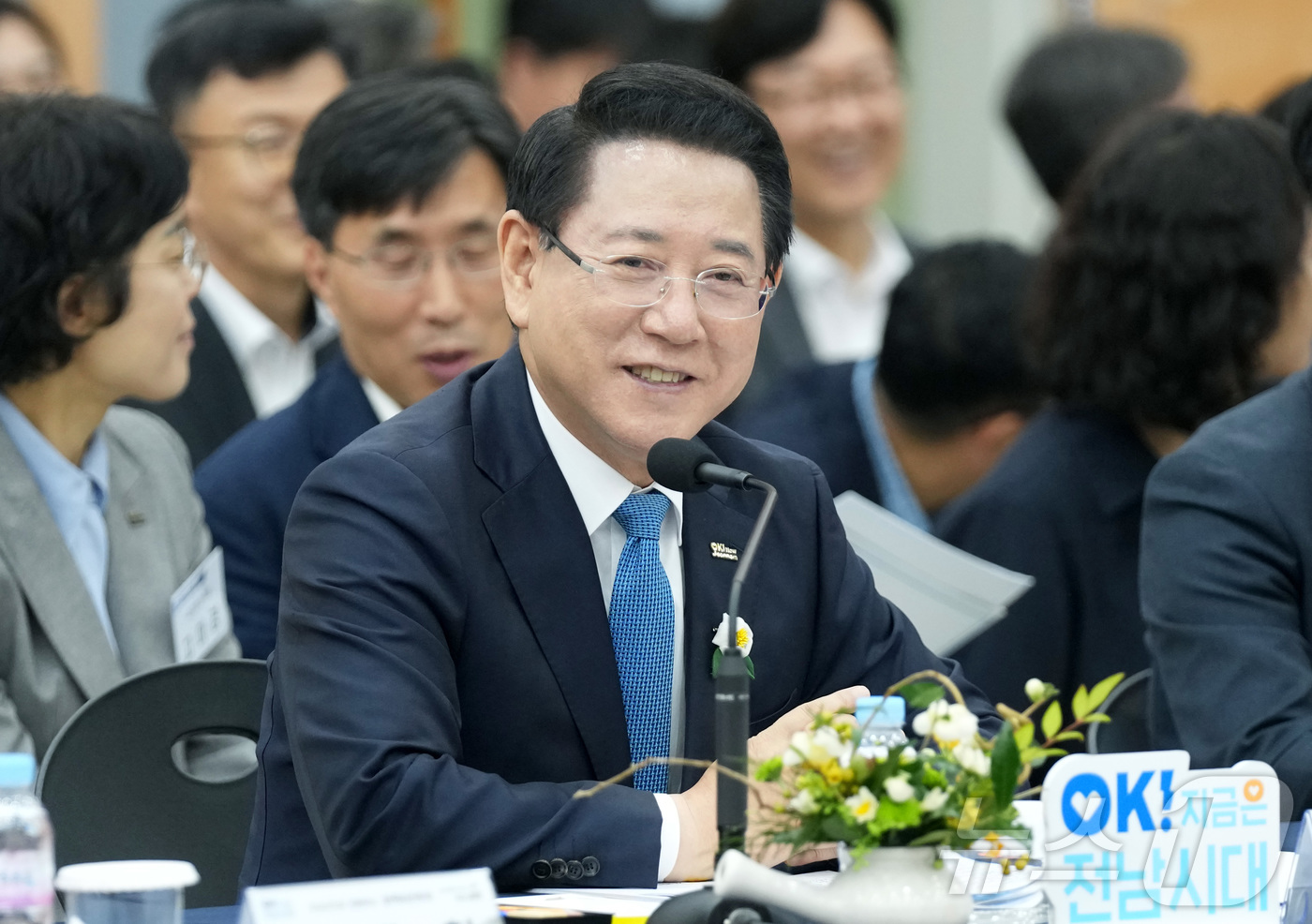 (무안=뉴스1) 전원 기자 = 김영록 전라남도지사가 16일 보성군청에서 열린 ‘보성군 정책비전 투어’행사에 참석해 인사말을 하고 있다.(전남도 제공. 재판매 및 DB금지)2025. …