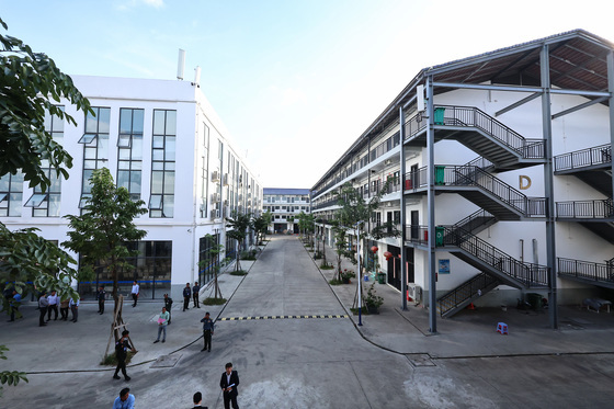 '기본급 월 2000불에 6시 칼퇴근'…캄보디아 '부건조직'의 실체