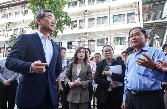 [뉴스1 PICK]캄보디아 범죄단지 직접 찾아간 정부 '내부 모습은?'