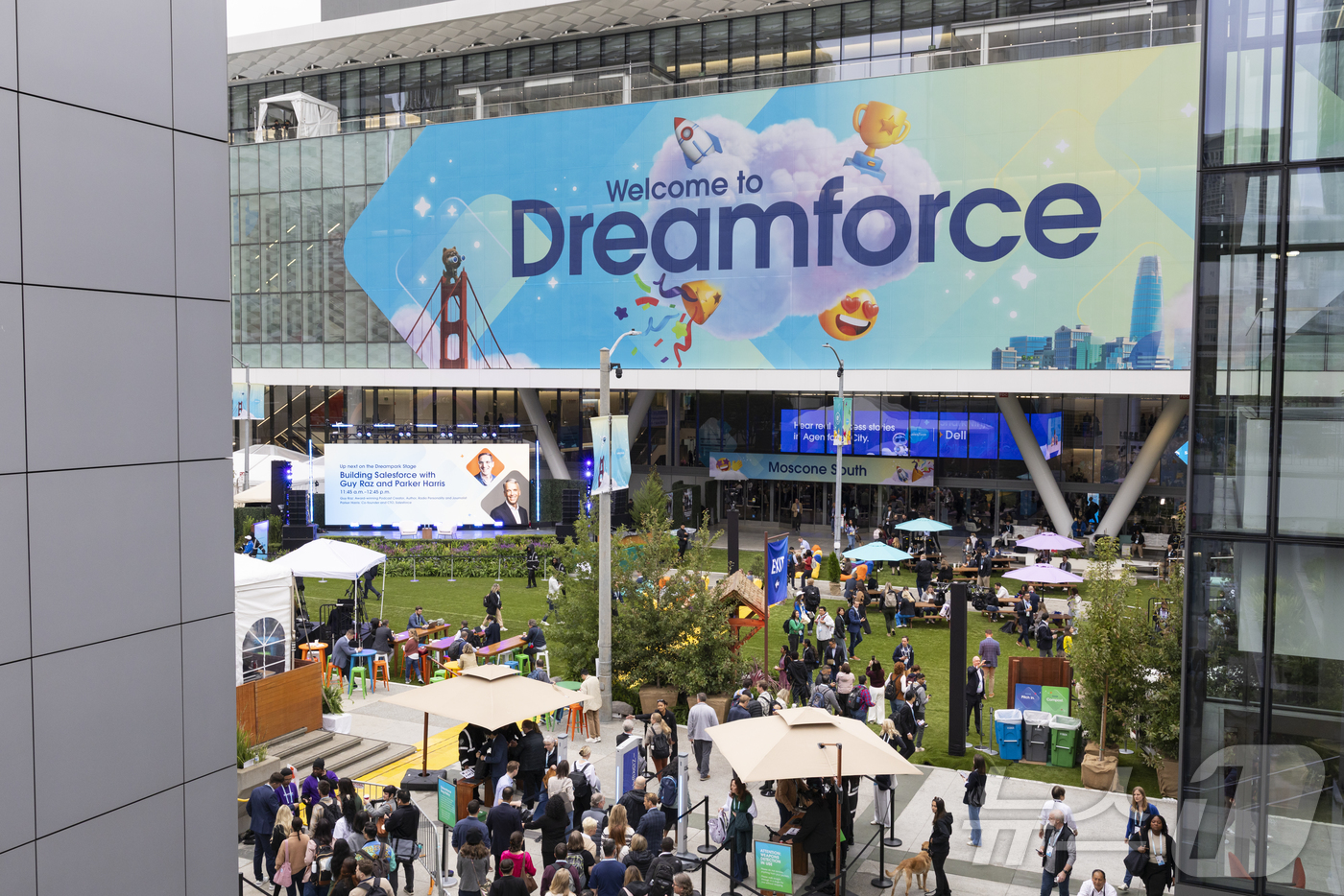 (서울=뉴스1) = 14일(현지시각)부터 16일까지 3일간 미국 캘리포니아주 샌프란시스코 모스콘컨벤션센터에서 세일즈포스의 연례 최대 글로벌 IT 콘퍼런스 ‘드림포스 2025(Dre …