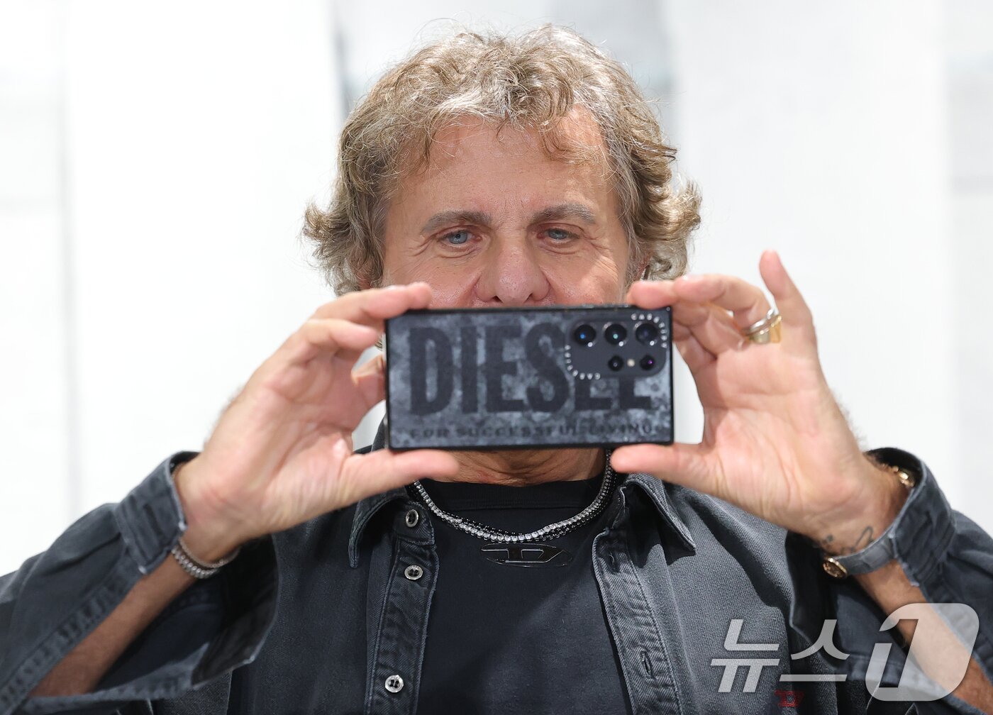 렌조 로소 회장, 한남동 나들이