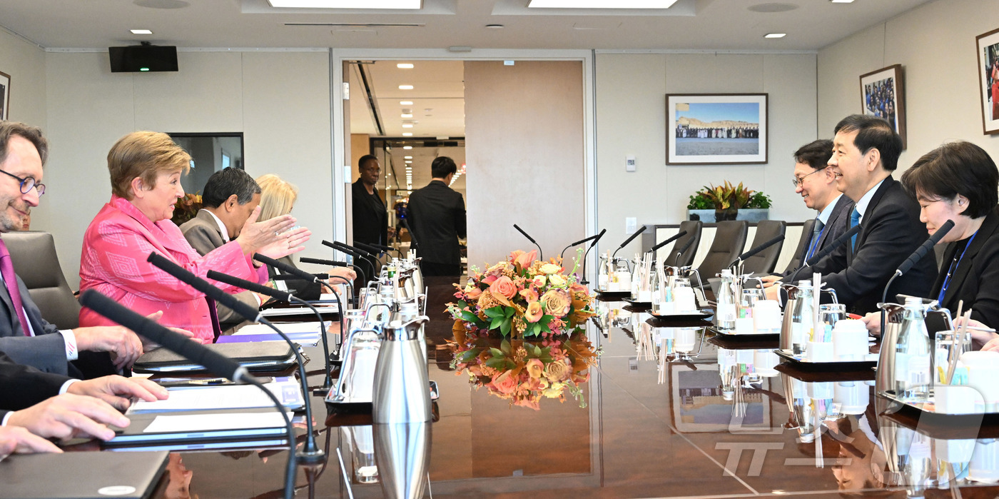 (서울=뉴스1)  = 주요20개국(G20) 재무장관회의와 국제통화기금 및 세계은행(IMF/WB) 연차총회 참석차 미국 워싱턴D.C.를 방문중인 구윤철 부총리 겸 기획재정부 장관이 …