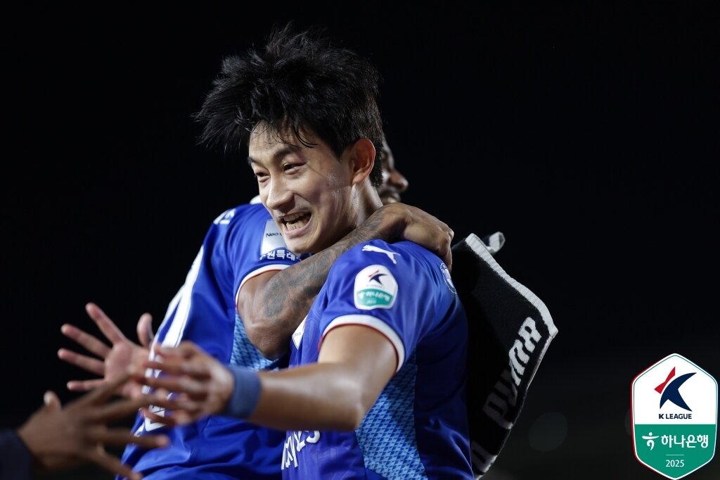 본문 이미지 - 수원 삼성 김현. &#40;한국프로축구연맹 제공&#41;