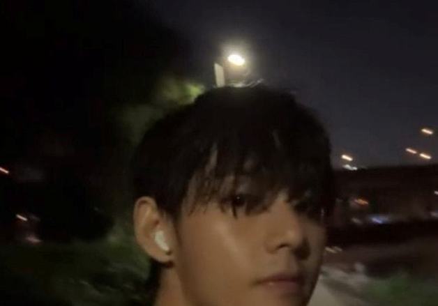 '뷔→다니엘까지' 아이돌도 나와서 달린다…러닝에 빠진 가수들