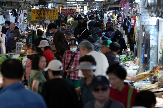 '월 1억 소득·5억 코인 부자'도 빚 탕감 논란…113만명 새도약기금 괜찮나