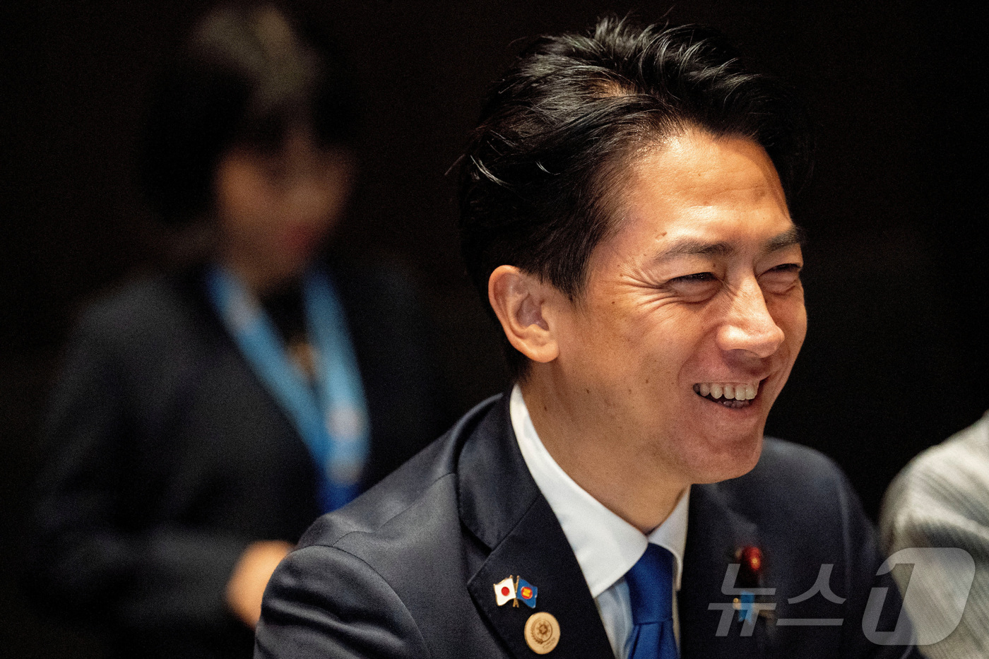 (마닐라 로이터=뉴스1) 김지완 기자 = 2일 고이즈미 신지로 일본 농림수산상이 아세안(ASEAN·동남아시아국가연합) 농업장관 회의 참석차 필리핀 마닐라를 방문해 프란시스코 티어 …