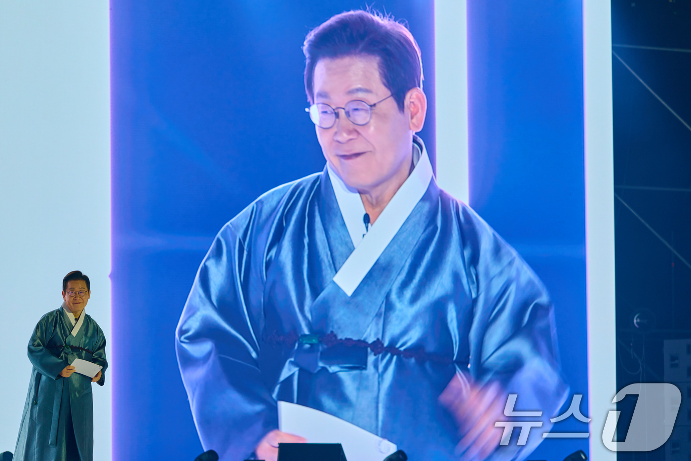 (서울=뉴스1) 허경 기자 = 이재명 대통령이 지난 1일 경기 고양시 킨텍스에서 열린 대중문화교류위원회 출범식에서 축사를 하고 있다. (이재명 대통령 SNS. 재판매 및 DB 금지 …