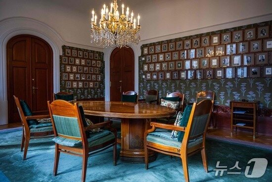 본문 이미지 - 노벨위원회 회의실 내부. 2024.9.25 ⓒ AFP=뉴스1