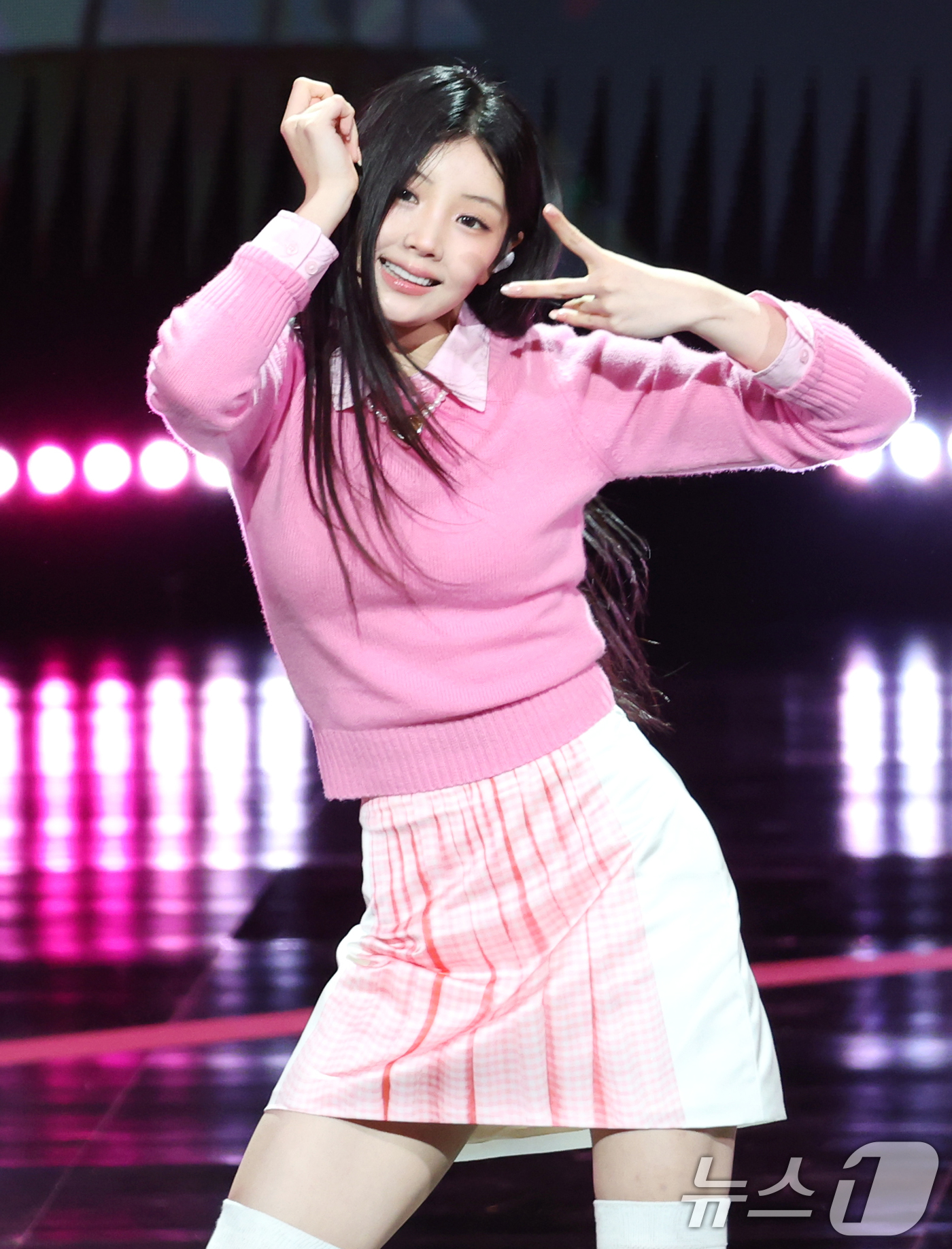 (서울=뉴스1) 권현진 기자 = 가수 아일릿 원희가 2일 오후 서울 여의도 KBS 홀에서 열린 제20회 서울드라마어워즈에 참석해 축하공연을 선보이고 있다. 2025.10.2/뉴스1 …