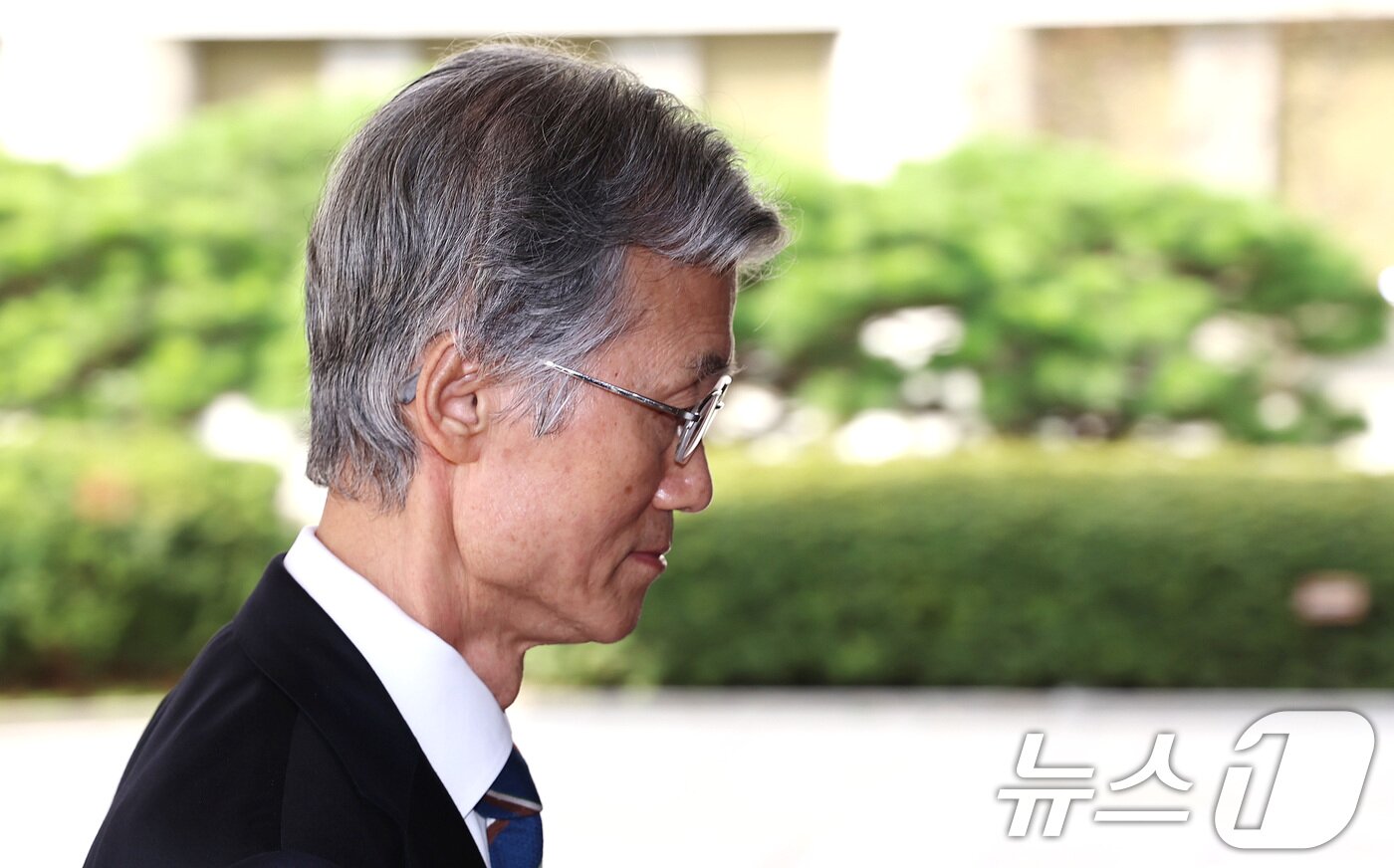 본문 이미지 - 조희대 대법원장이 20일 오전 서울 서초구 대법원으로 출근하고 있다. 2025.10.20/뉴스1 ⓒ News1 구윤성 기자