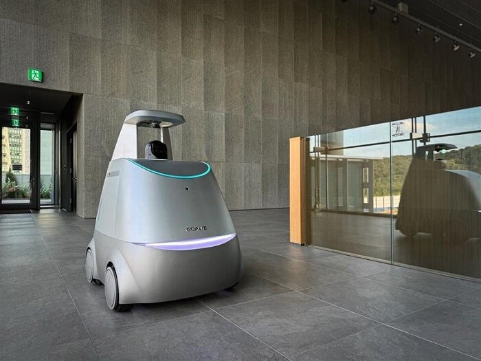 본문 이미지 - 차세대 지능형 순찰로봇 / 사진=