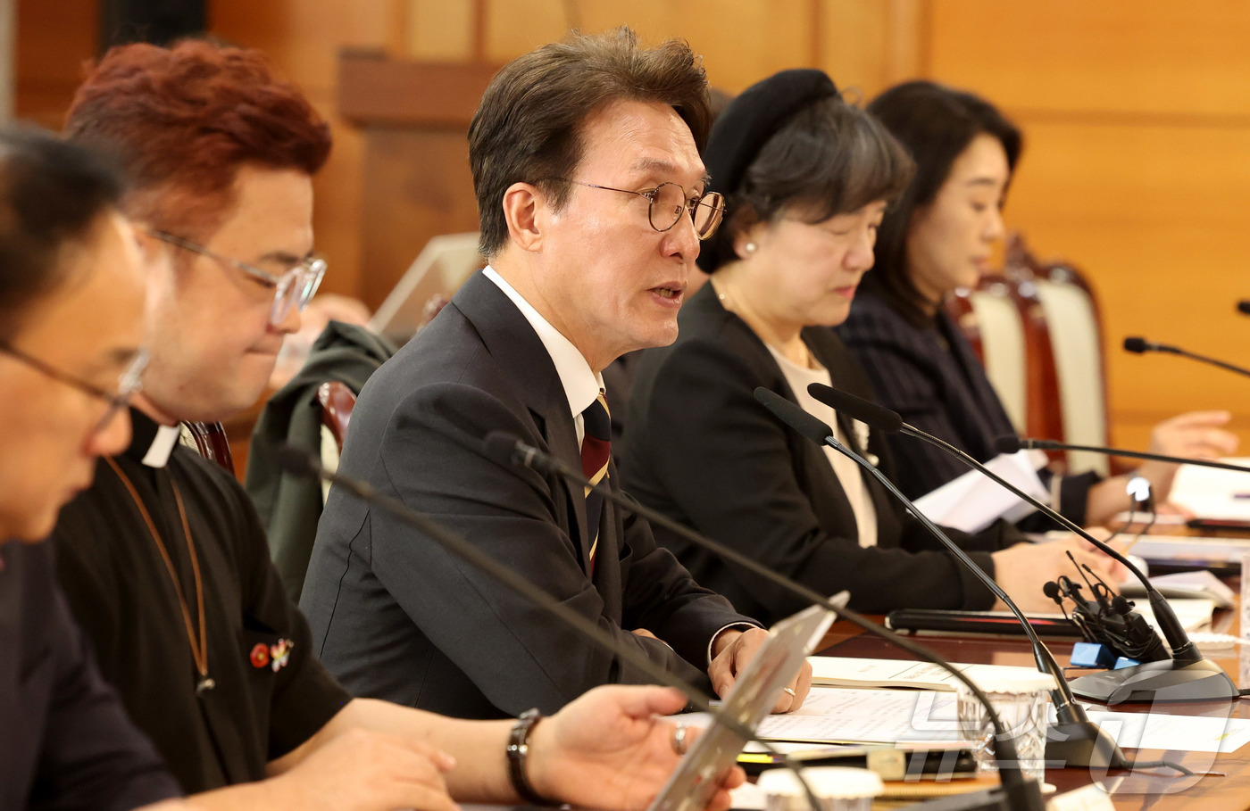 (서울=뉴스1) 임세영 기자 = 김민석 국무총리가 20일 오후 서울 종로구 정부서울청사에서 열린 제2차 이태원 참사 추모 위원회에서 발언하고 있다. (공동취재) 2025.10.20 …